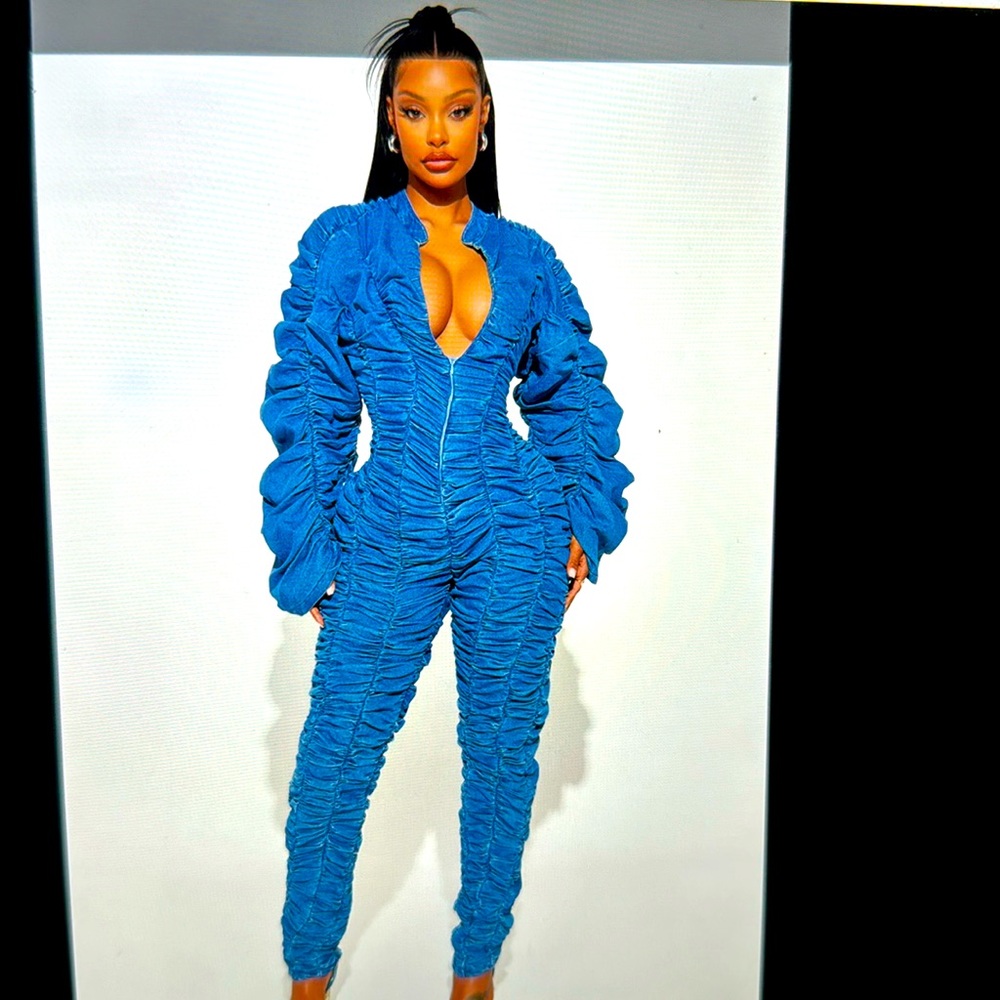 🩵💙Scrunched denim jumpsuit💙🩵
